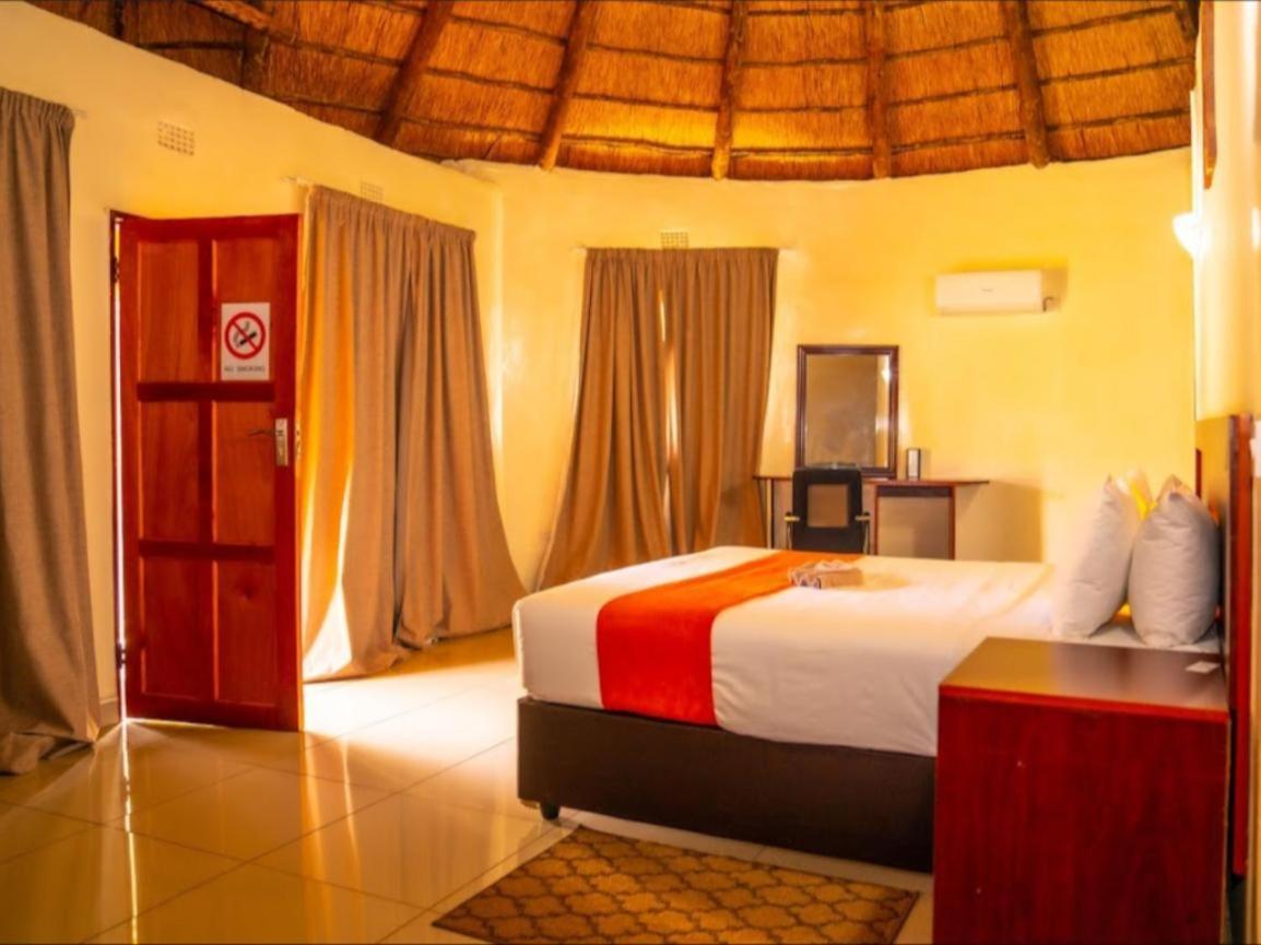 Nkanga Hotel Kasane Esterno foto