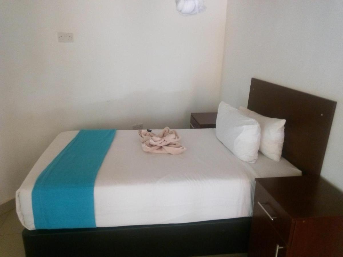 Nkanga Hotel Kasane Esterno foto